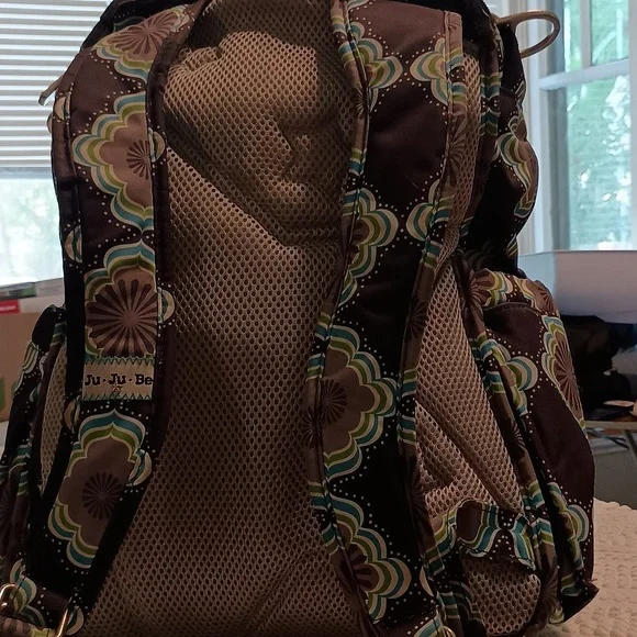 Ju-Ju-Be Diaper bag backpack. At least 7 pockets plus pockets in the pockets. - Picture 3 of 5